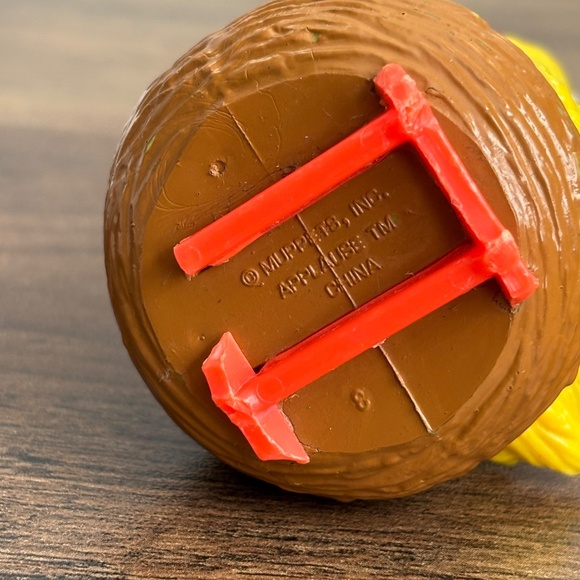 VINTAGE Sesame Street BIG BIRD Santa Hat Christmas Nest Applause PVC Toy Figure - Picture 7 of 8